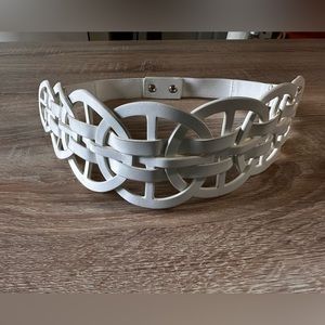 🤍 WHBM - Wide Weaved White Belt